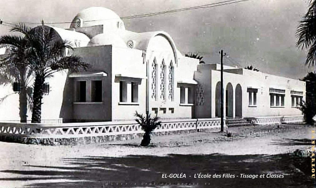 El-Golea - Ecole des Fillles - Tissage et Classes.jpg